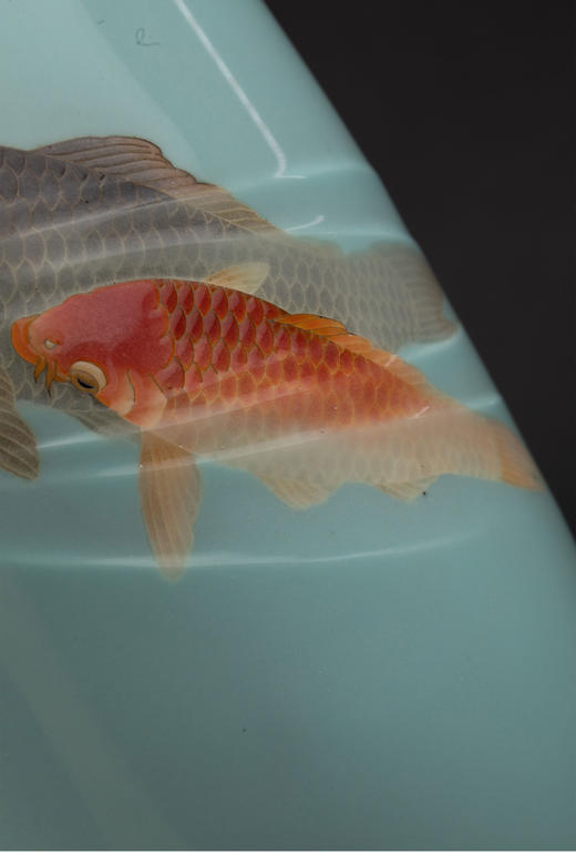 独角鹿西洋古董20世纪日本大正时期七宝烧大师権田広助出品「遊鯉」主题七宝烧赏瓶一对 商品图6