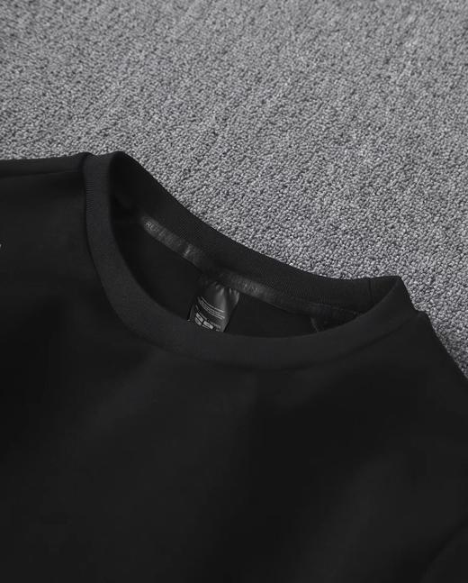 D112045秋冬休闲运动高克重立体剪裁圆领套头卫衣 商品图6