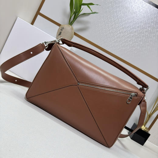 秋冬特惠💰1600 原单罗意威 LO℮w℮ 新款 大号纳帕羊皮革 Featherlight Puzzle 手袋652567 商品图2