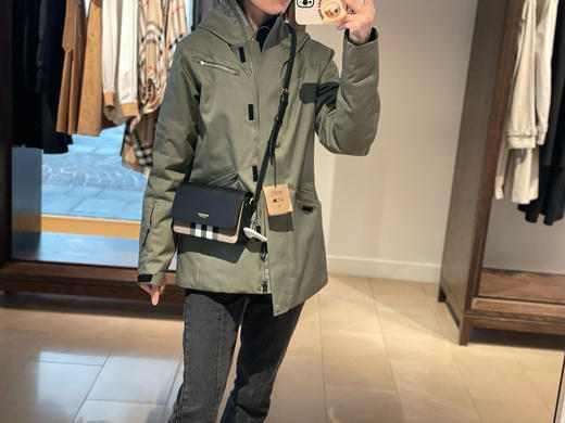 到手价3999元 Burberry巴宝莉 专柜款格纹斜挎包 美国代购，无中文标签，介意慎拍 商品图1