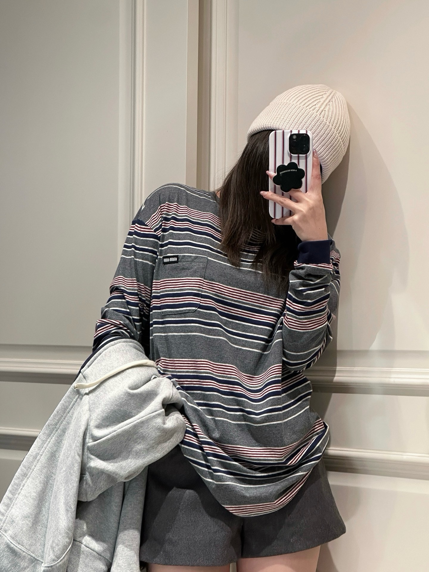 时髦妞们来❗️𝟐𝟓秋冬新款miu～条纹衫长袖 情侣款