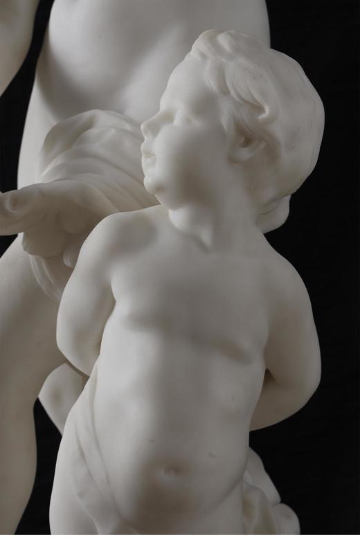 独角鹿西洋古董1890年代法国雕塑家Émile Boisseau签名出品卡拉拉大理石雕塑「维纳斯与丘比特Venus and Amor」 商品图9