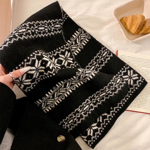 【费尔岛双面提花围巾】✅双面提花工艺让围巾立体感超强  ✅北极绒材质，摸上去像在rua软糯糯，完全不扎脖子！-MMXY 商品图5