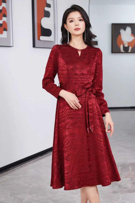 SZ3S99_顺圣色_连衣裙_秋季_圆领小V镂空长袖系带收腰提花_高级女装_BERNIEELEN 伯妮斯茵 商品图0