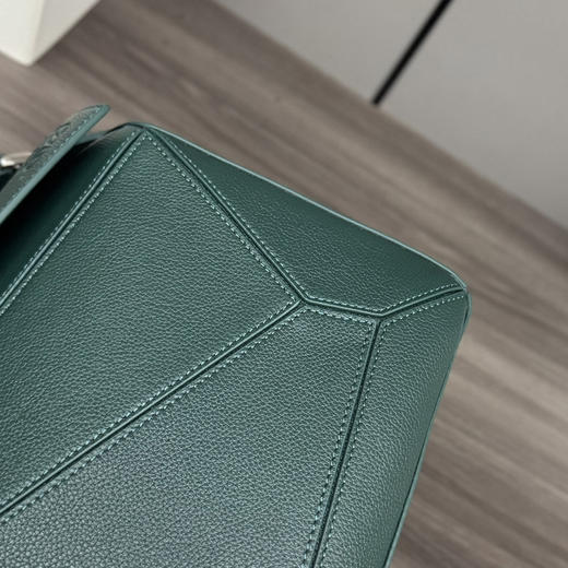 秋冬特惠💰1500 原单罗意威LO℮w℮ 新尺寸 大号柔软鹿皮Puzzle 手袋052446 商品图5