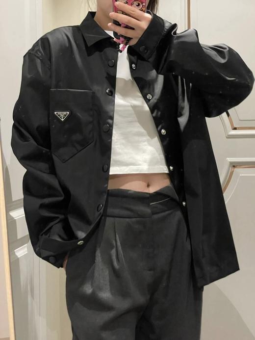 普拉达 25FW三角标再生尼龙长袖衬衫（DY） 商品图6