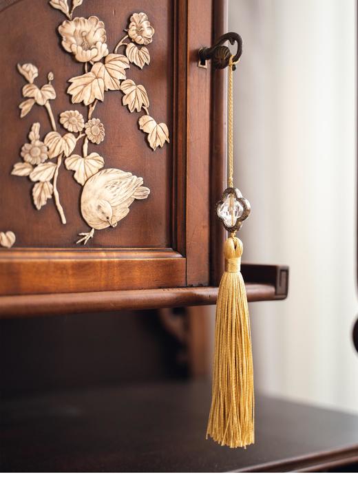 【已售】独角鹿西洋古董1890年代法国出品维多东方风格传统花鸟图案镶嵌胡桃木音乐展示柜 商品图5