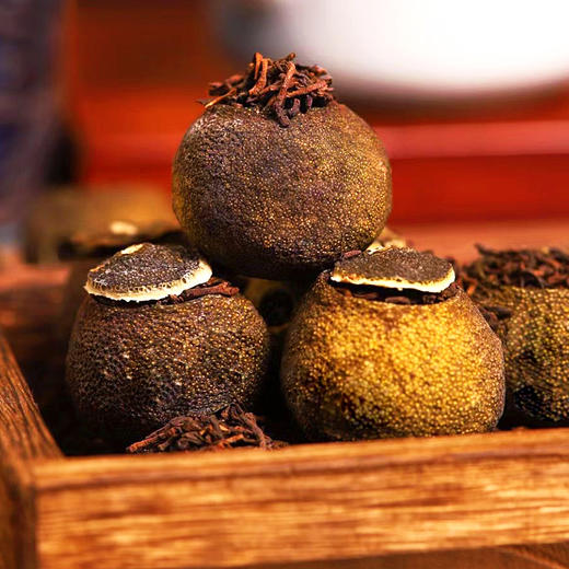 『新会柑普茶』新会生晒小青柑+勐海宫廷普洱熟茶，汤色红褐透亮，茶味柔润醇厚，柑香清幽绵长 商品图2