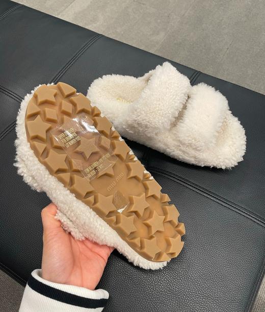 女款毛绒拖鞋ba017 商品图2
