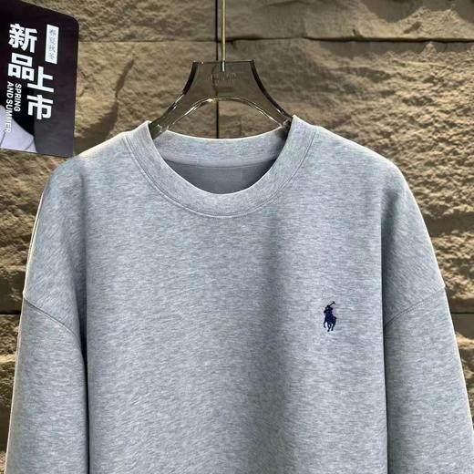 D112029新款精典骑士小标logo休闲情侣加绒圆领卫衣 商品图3