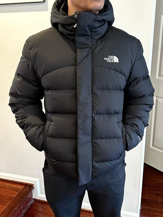 到手价1699元 北面男士黑武士羽绒服 经典款 连帽设计 600蓬松度非常厚实 冬天有了这件不怕冷啦 美国代购，无中文标签，介意慎拍 商品图0