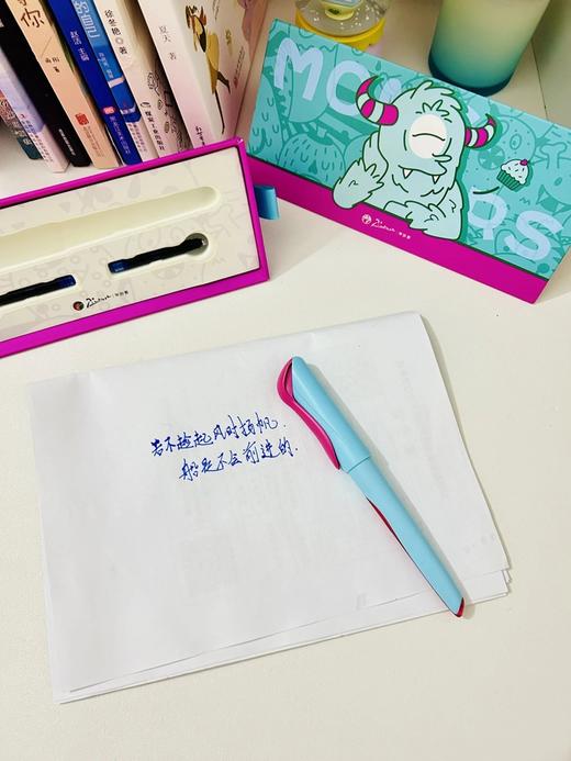 毕加索小怪兽钢笔 | 轻量人体工学设计、矫正握姿、书写更轻松、搭配非碳素墨囊、即插即用、流畅不堵笔、创意外观+实用功能、练字&记笔记 一‘笔’搞定！ 商品图3