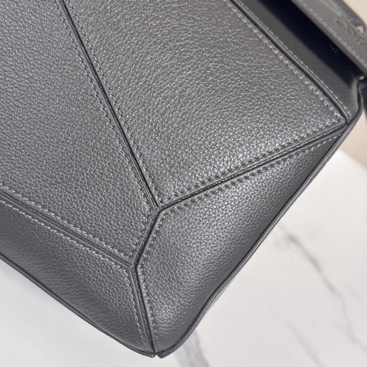 秋冬特惠💰1500 原单罗意威 LO℮w℮ 新尺寸 大号柔软鹿皮Puzzle 手袋052446 商品图6