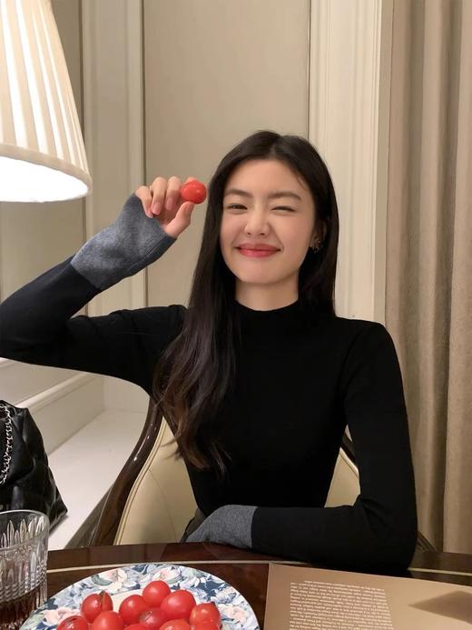 今日重磅品质升级10%羊毛AMTN撞色打底毛衣！谁穿谁好看那种，单穿内搭都气质好看！真的拒绝不了啊，姐妹们♀️ 商品图3