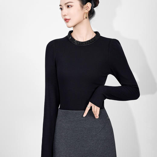 「高货wl」全新升级【铂金会员183/天猫249/差价66】(03615)洛诗琳抓绒坑条针织上衣2025秋冬气质亮片钉珠圆领打底衫 商品图1