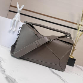 秋冬特惠💰1500 原单罗意威 LO℮w℮ 新尺寸 大号柔软鹿皮Puzzle 手袋052446