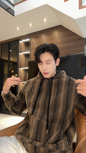 WY1312SDSA男士秋冬新款痞帅男装简约绒毛竖纹彩色抽绳连帽卫衣百搭时尚