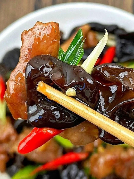 🌿【黛西农场 | 东北有机黑木耳】品质超赞❗️我妈都说好‼️ 口感超好‼️就是这么自信 👍 ✅泡发率高！🏕️一小撮就能炒一盘菜 商品图7