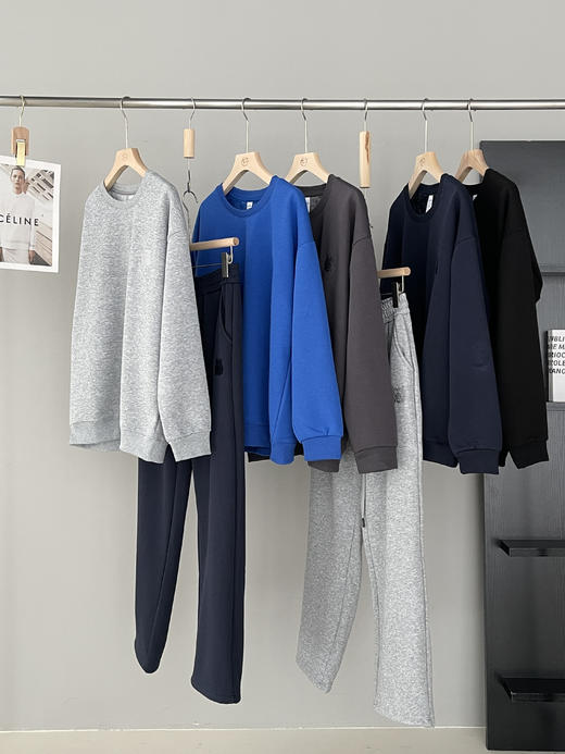 ❣️虎头冬款来袭加绒版❗一条解决粗腿弯腿❗ 【男士虎头刺绣直筒加绒卫裤】🥰420g一体加绒针织棉， 🍭外层紧密防风，内里配色银狐绒，保暖力度max！ 商品图0