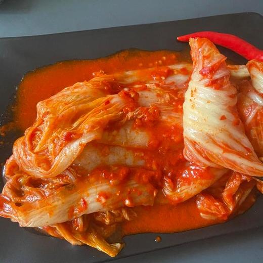 苹果梨辣白菜 | 延边朝鲜族传统工艺 霜打后的青帮白菜 延边的苹果梨汁 现做现发 酸甜微辣 鲜、爽、脆！ 商品图5