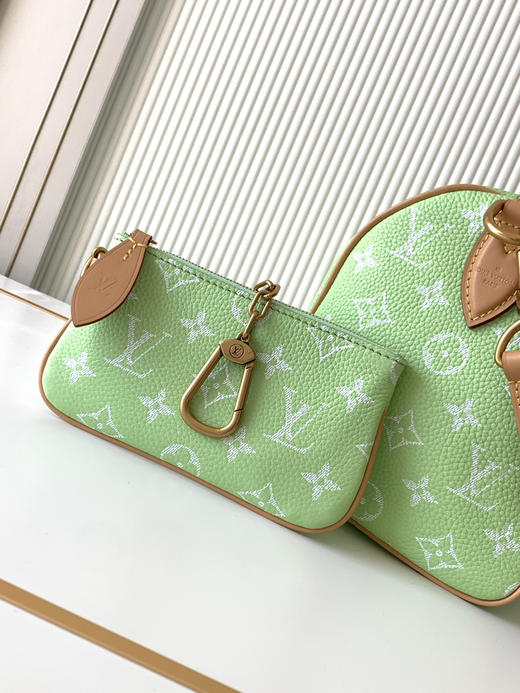 秋冬特惠💰1600 渠道级LV【全钢五金 MB163c01变码芯片】te级LV 全套包装 M13902浅绿 本款Speedy P9 Bandoulière25手袋 商品图4