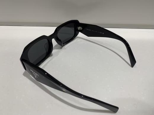陆家眼镜 普拉达 太阳眼镜女  0PR17WSF-1AB5S0-F【不退不换，介意勿拍】 商品图1