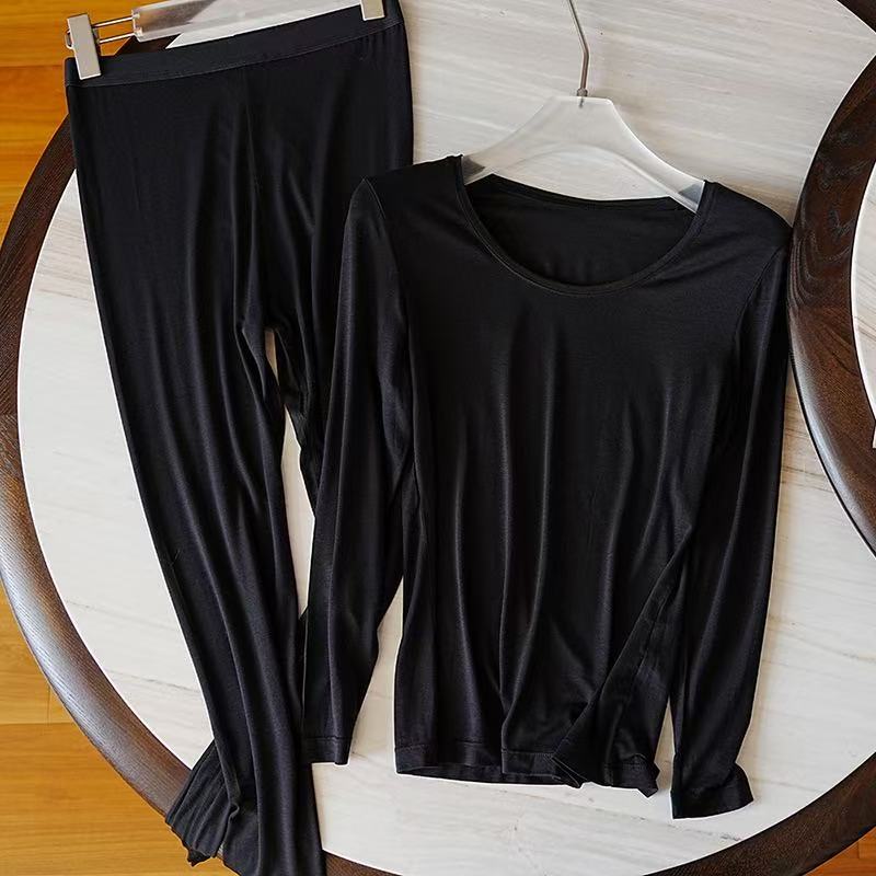 猫太推荐---这套保暖内衣的名字叫“热皮”  莫代尔纯色圆领热皮保暖内衣， 舒适高弹隐形