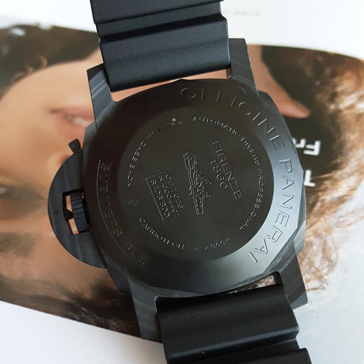 【95新】Panerai沛纳海PAM00616自动机械日期显示47mm（男款）潜行系列 钛金属/碳纤维单向旋转表圈 121125TJ01 商品图6