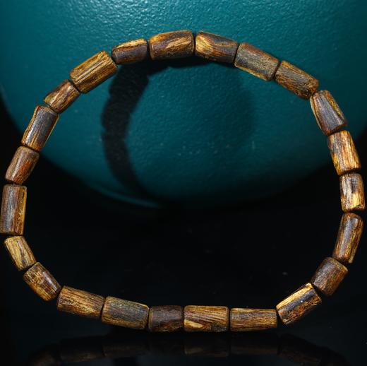 BC.NF11.20-3  白棋沉水(随行) ，5.2mm，3.13g 商品图0