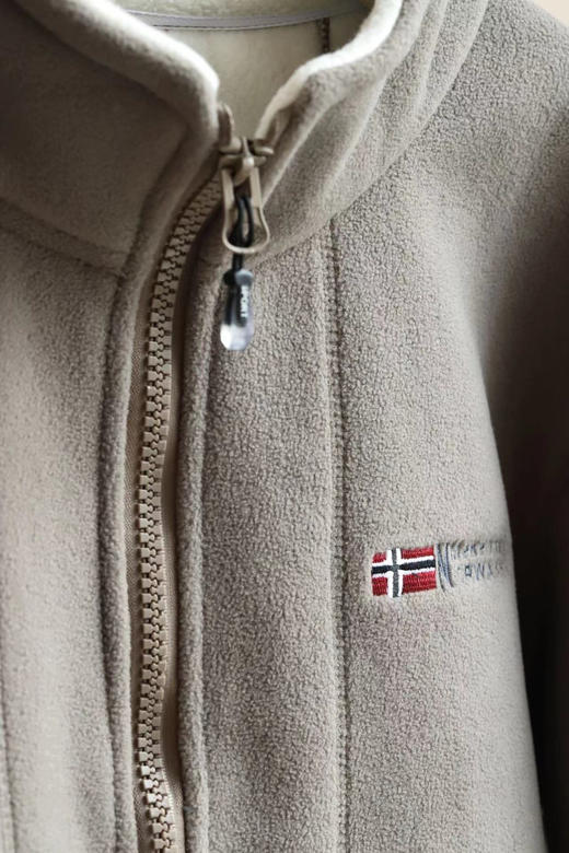 【爆单7天内发货】挪威北极科考队户外专用【出口挪威情侣款双面摇粒绒外套】抗寒零下-15°C   超厚款  行走的小暖炉！ 商品图3