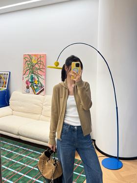 巴宝莉  2025秋冬新品 卡其色羊绒外套 (KX*MM)