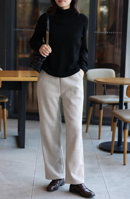 原价400+💰降温特惠❗️一条过冬❗️【米兰时装周品牌Marland·人字纹加绒加厚直筒裤】工厂直销价！通体奥粒绒内里、保暖加倍、无畏严寒✅立体剪裁设计，遮肉显瘦，完全不臃肿✅3色，可穿到180斤 商品图14