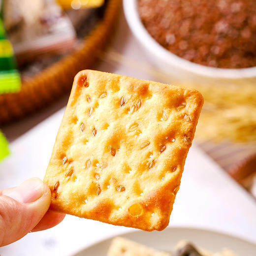 台湾谷物苏打饼  净素饼干 亚麻籽青海苔荞麦杂粮酥黑芝麻苏打饼 商品图3