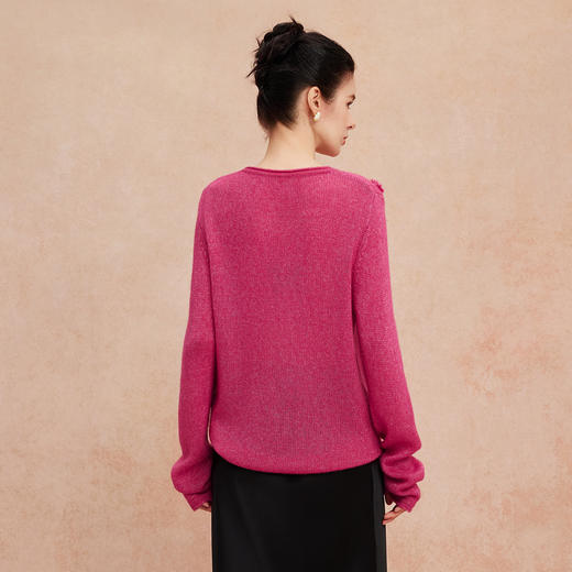 QH602斯尔丽2025新款轻柔软糯保暖手工盘花设计感强气质优雅毛衫 商品图1