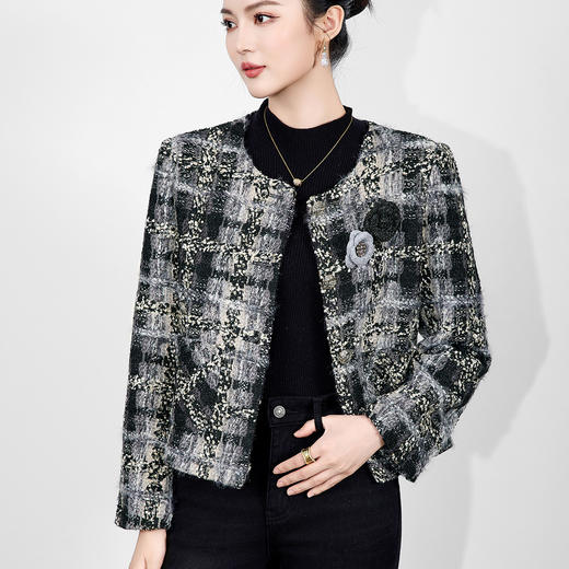 「高货wl」全新升级【铂金会员358/天猫479/差价121】(01810)洛诗琳法式小香风外套2025秋冬新款格子山茶花胸针短外套 商品图0