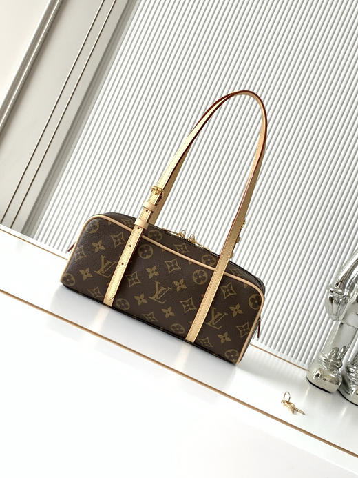 秋冬特惠💰1180 渠道级LV【全钢五金 MB163c01变码芯片】te级LV 全套包装 M47031老花 路易威登回溯1980年代Cité手袋的经典设计 商品图2