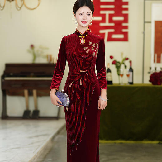 结婚礼服喜婆婆妈妈婚宴装金丝绒高档重工旗袍1011 商品图1