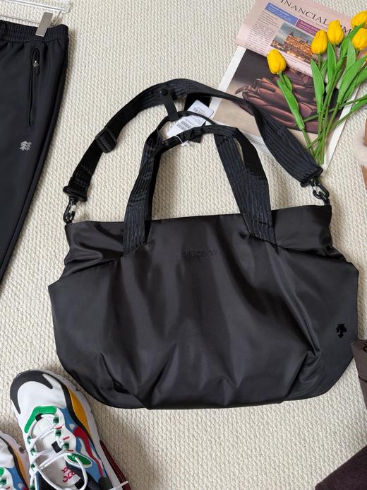 点此购买 迪桑特MOVE PACK托特包 xj 336138 商品图14