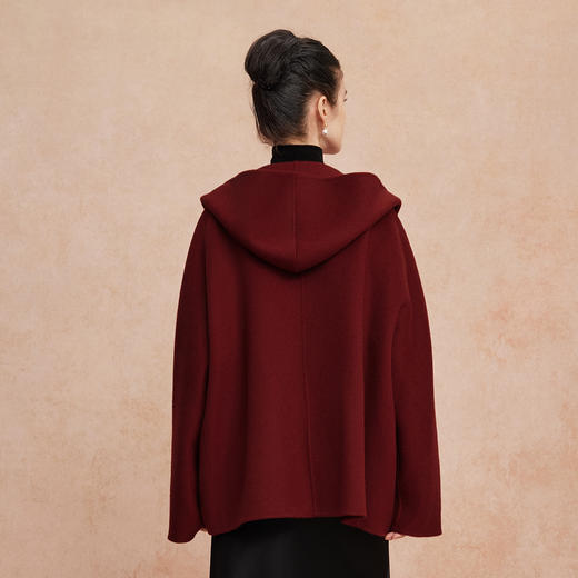 QH939斯尔丽25新款松弛老钱风兜帽一手长保暖羊毛大衣 商品图1