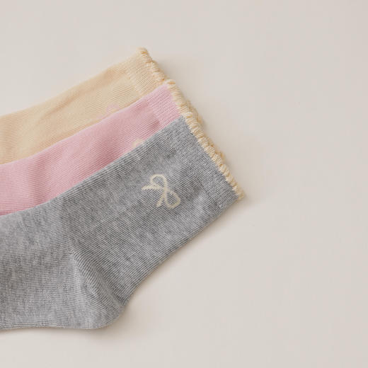 马克珍妮女童四季穿花边蝴蝶结无骨中筒袜551900 商品图4