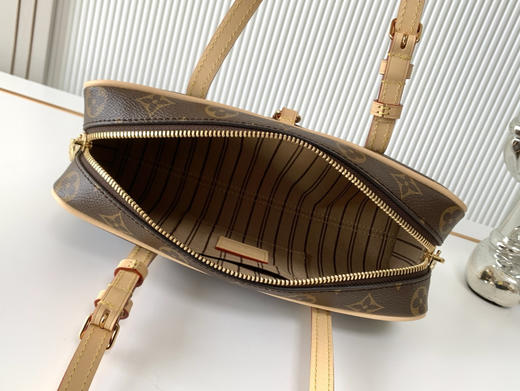 秋冬特惠💰1180 渠道级LV【全钢五金 MB163c01变码芯片】te级LV 全套包装 M47031老花 路易威登回溯1980年代Cité手袋的经典设计 商品图7