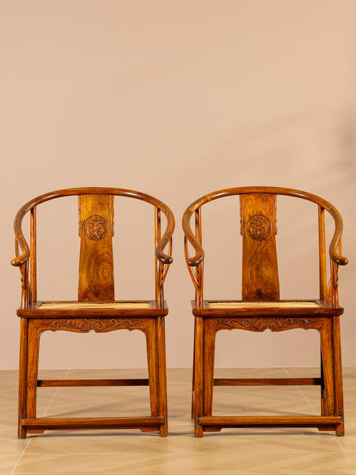 清	黄花梨螭龙捧寿圈椅（一对） 商品图4
