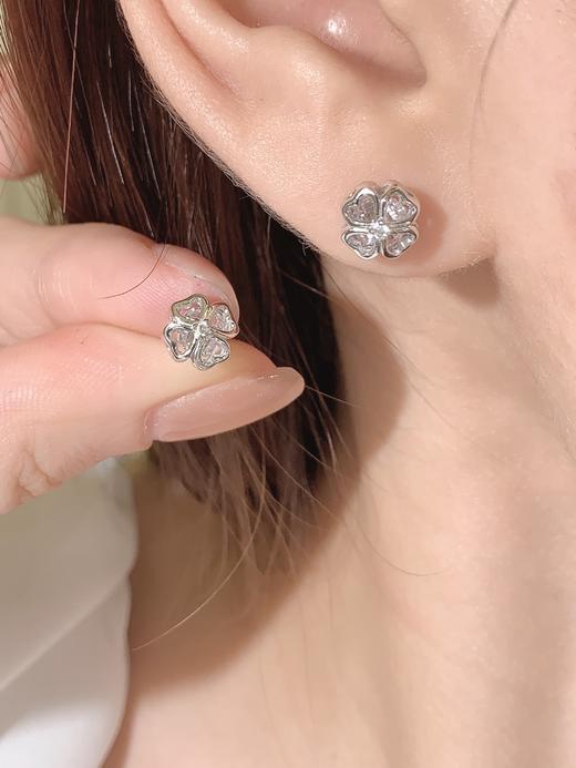 卡蒂罗KADER 幸运心耳钉 925银爱心组成幸运四叶草甜美氛围简约大方设计 闪耀吸睛睡觉免摘养耳洞耳饰 商品图2