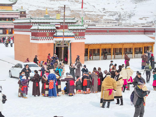 雪域藏节·光影朝圣 【甘南】 正月|郎木寺晒佛节、扎尕那、西仓亮宝节、酥油花灯会、拉卜楞寺、米拉日巴佛阁8天 商品图3