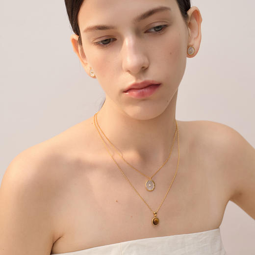 【微信专享款】ARSIS｜秘密花园系列 虎眼纳财麻花吊坠项链 商品图6