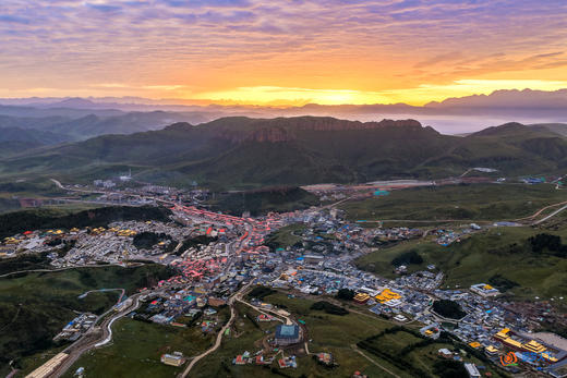 雪域藏节·光影朝圣 【甘南】 正月|郎木寺晒佛节、扎尕那、西仓亮宝节、酥油花灯会、拉卜楞寺、米拉日巴佛阁8天 商品图7