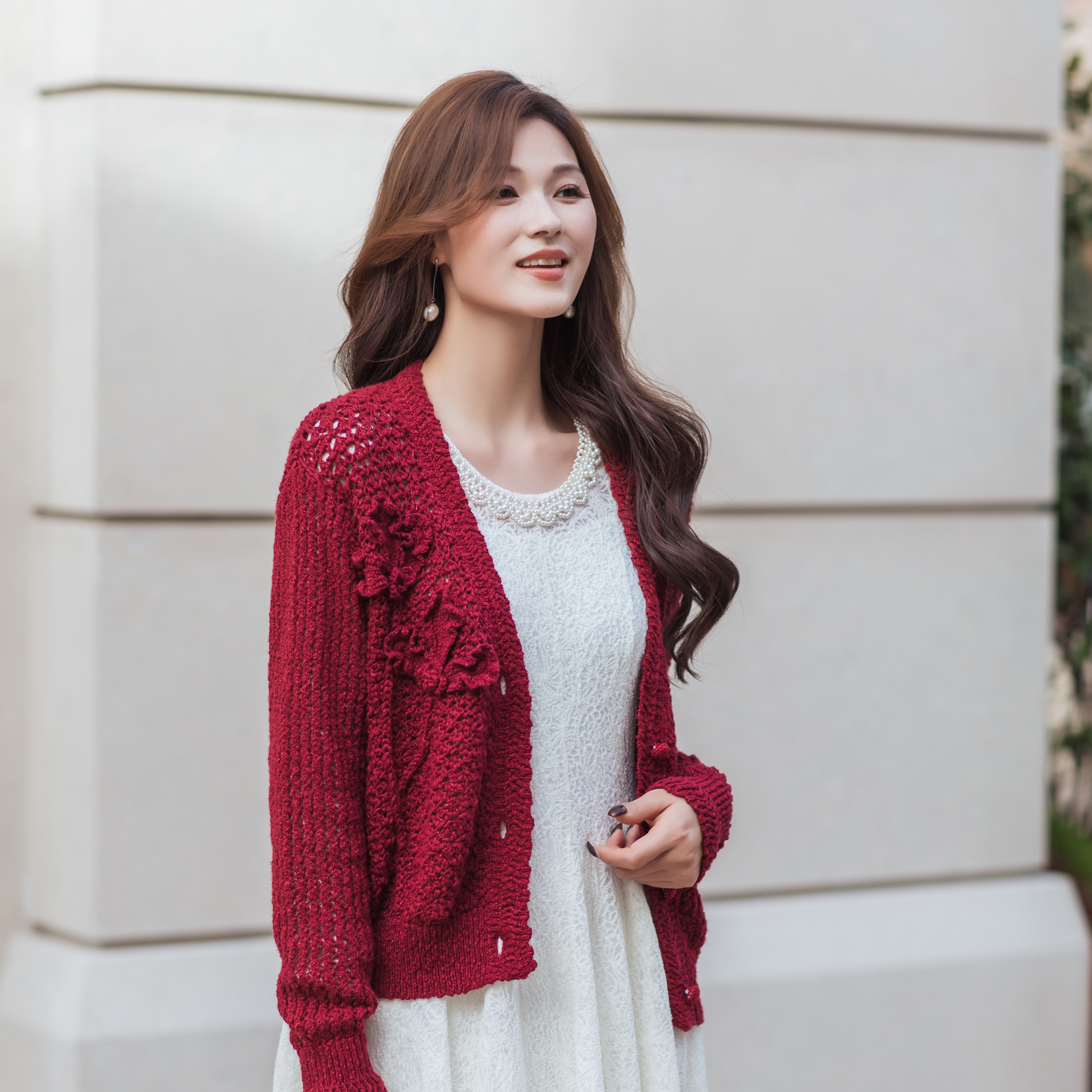 【林栖设计小店】【手工钩花】（预12.7）红色毛织外套镂空肌理2025秋冬新款开衫上衣女G1954271