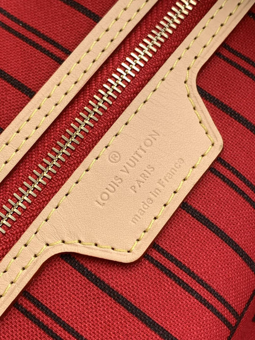 秋冬特惠💰1390 渠道级LV【全钢五金 变码芯片】te级LV 全套包装 40991老花红 经典购物袋 大号 商品图8