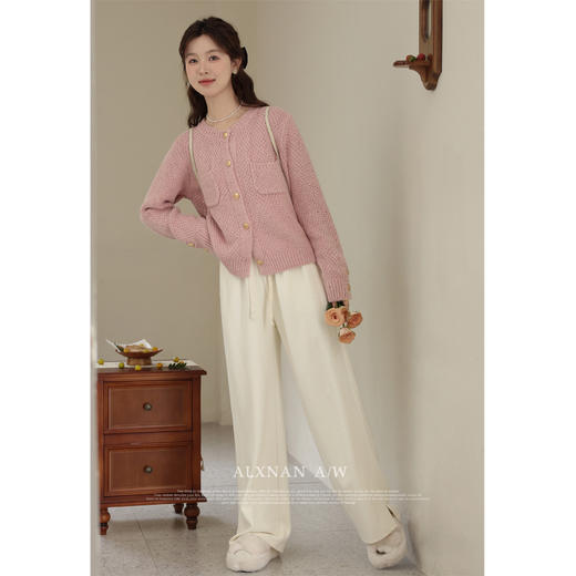 鹿向南《休闲软妹》白色宽松阔腿休闲裤女2024年秋冬新款加绒裤子LXN32716 商品图1