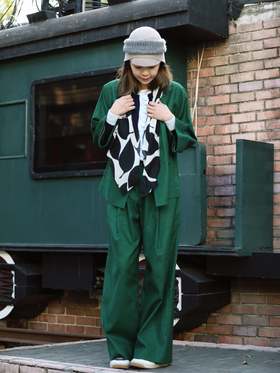 TYNVIE 纯亚麻茧夹克（配有花纹丝巾） - 森林绿